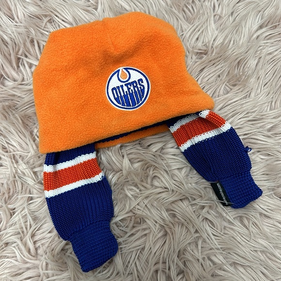 Oilers Hockey Sockey - Picture 3 of 7